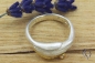 Mobile Preview: Schmaler Ring aus Silber mit Feingold und Brillant